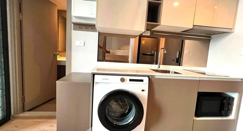 Wohnung zur Miete mit 2 Zimmer in Huai Khwang, Bangkok