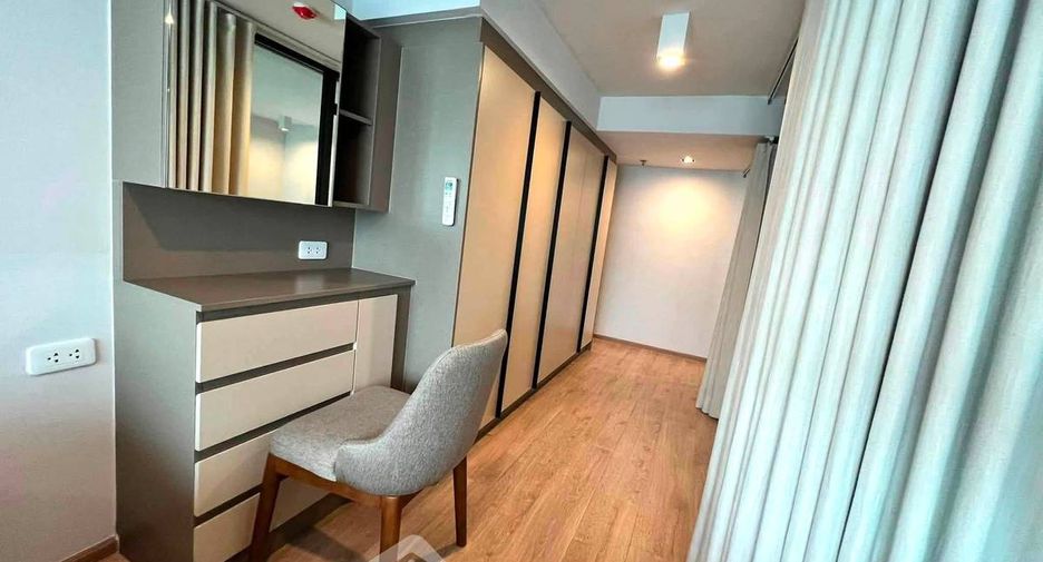 Wohnung zur Miete mit 2 Zimmer in Huai Khwang, Bangkok
