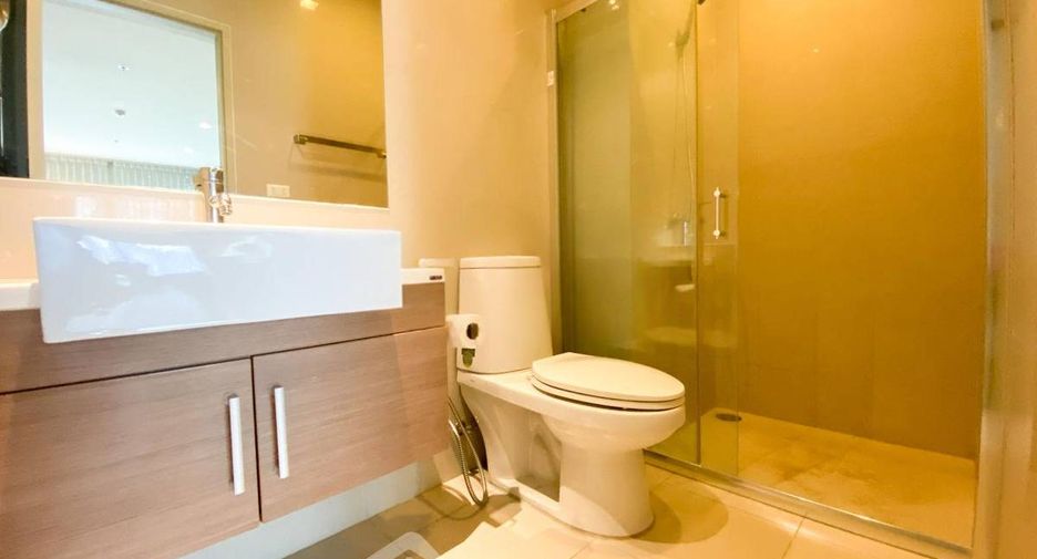 Wohnung zur Miete mit 2 Zimmer in Khlong Toei, Bangkok