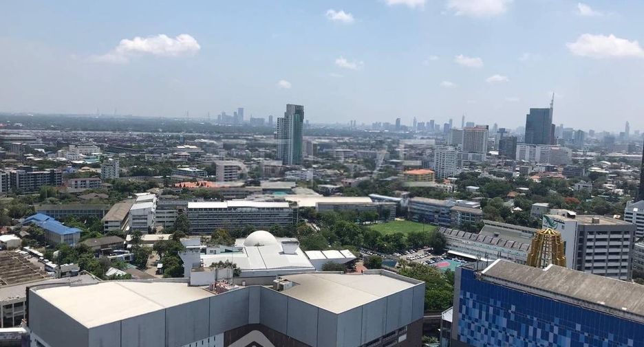 Condo en alquiler de 1 habitaciones en Khlong Toei, Bangkok