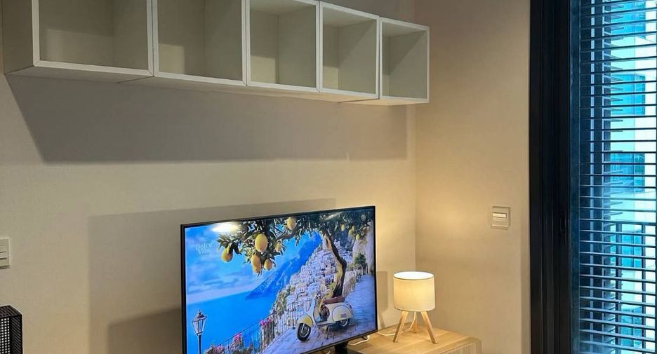 For rent 1 bed condo in Khlong Toei, Bangkok