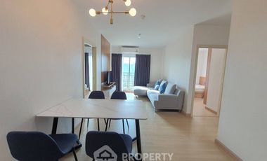 Condo en alquiler de 2 habitaciones en Huai Khwang, Bangkok