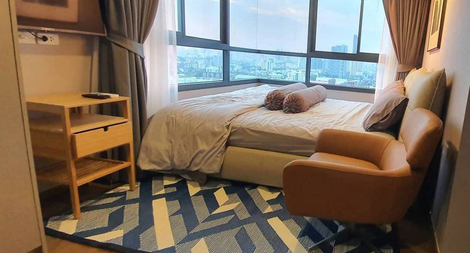 For rent 2 bedrooms condo in Phra Khanong, Bangkok