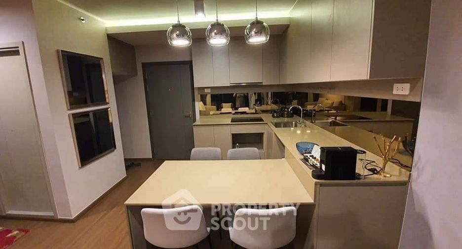 For rent 2 bedrooms condo in Phra Khanong, Bangkok