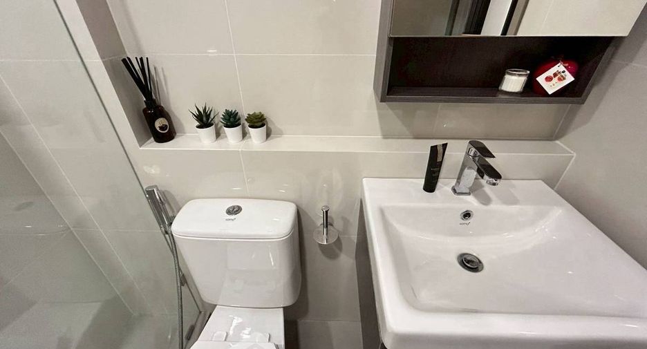 For rent 1 bed condo in Phra Khanong, Bangkok
