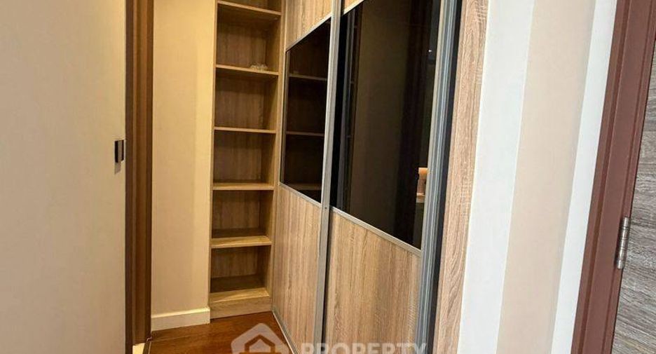For rent 2 bedrooms condo in Phra Khanong, Bangkok