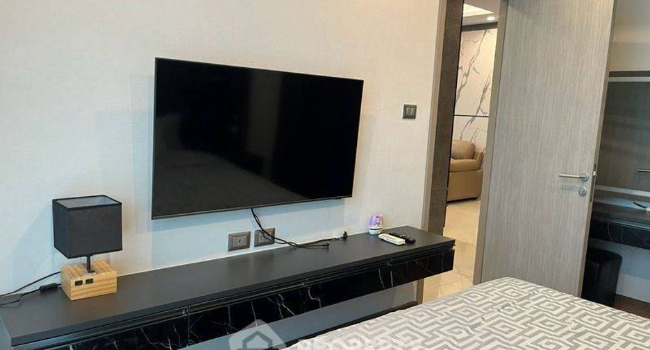 For rent 2 bedrooms condo in Watthana, Bangkok