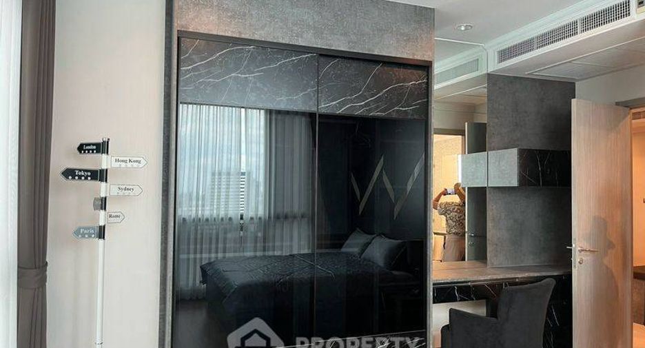For rent 2 bedrooms condo in Watthana, Bangkok
