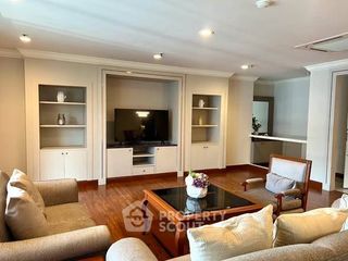 For rent 3 bedrooms apartment in Watthana, Bangkok