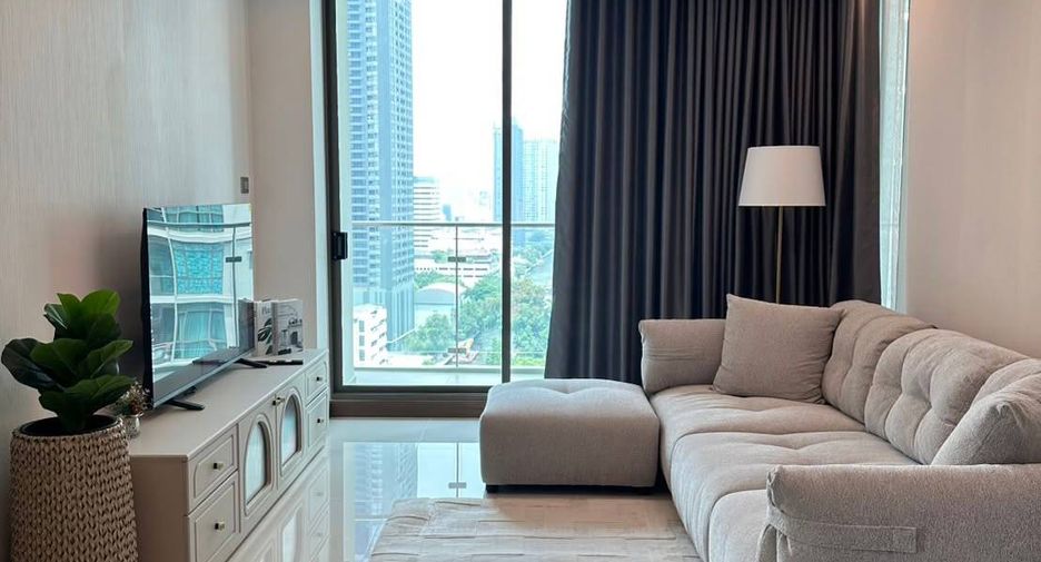 For rent 2 bedrooms condo in Watthana, Bangkok