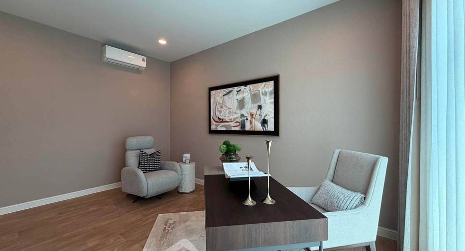 For rent 5 bedrooms house in Bang Kapi, Bangkok