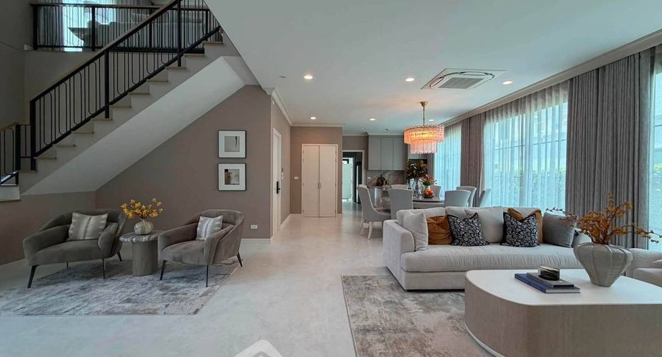 For rent 5 bedrooms house in Bang Kapi, Bangkok