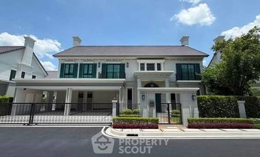 For rent 5 bedrooms house in Bang Kapi, Bangkok