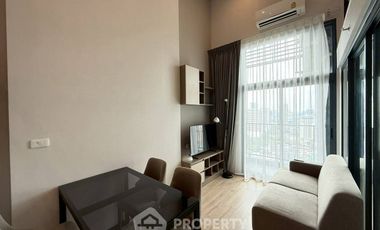 À louer 2 chambres condo à Huai Khwang, Bangkok