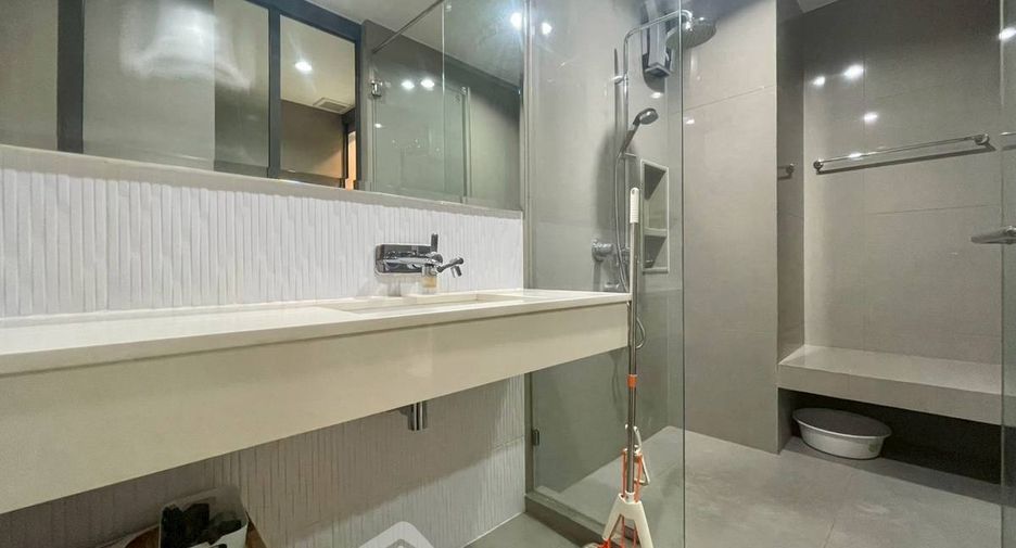 À louer 1 chambre condo à Khlong Toei, Bangkok