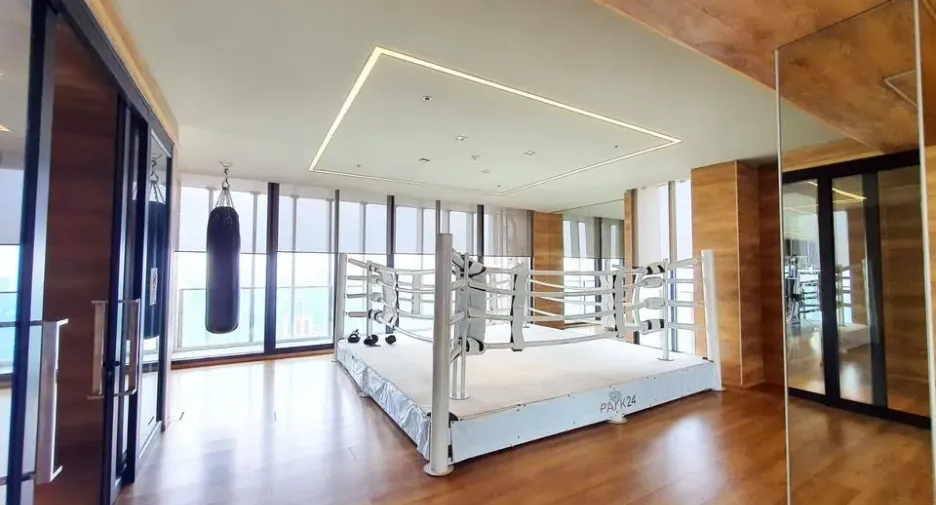 For rent 2 ベッドルーム condo in Khlong Toei, Bangkok