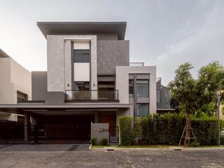 Casa en alquiler de 5 habitaciones en Bang Na, Bangkok