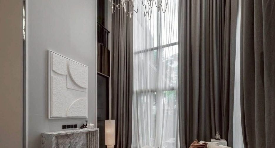 Haus zur Miete mit 5 Zimmer in Bang Na, Bangkok