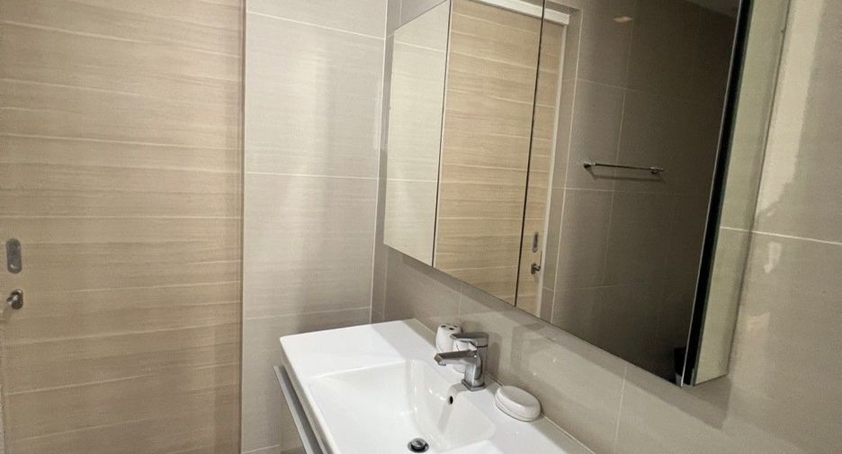 Condo en alquiler de 2 habitaciones en Khlong Toei, Bangkok