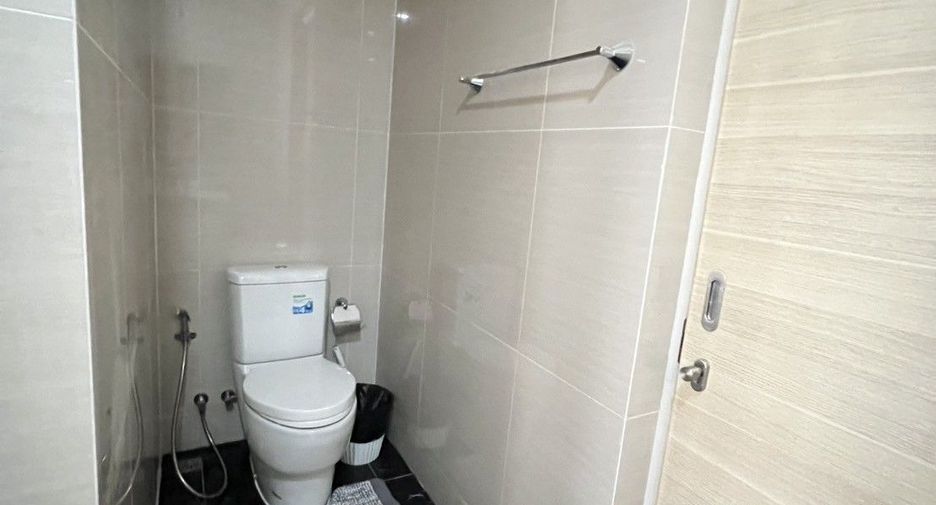 Condo en alquiler de 2 habitaciones en Khlong Toei, Bangkok