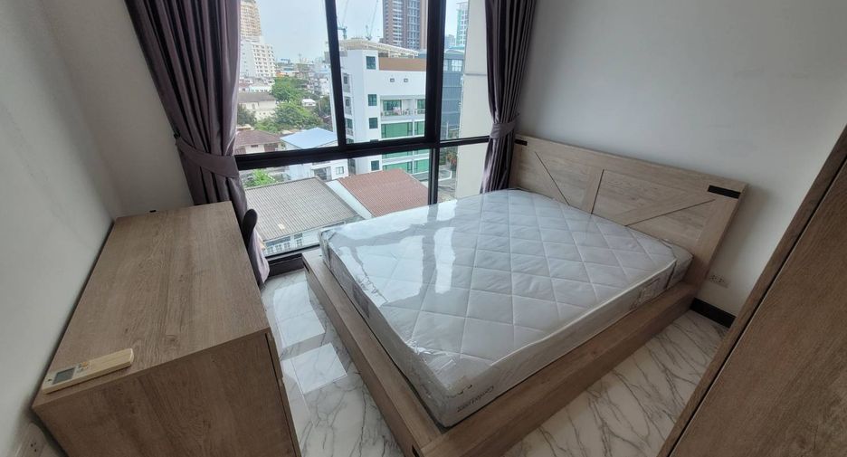 For rent and for sale 2 bedrooms condo in Watthana, Bangkok