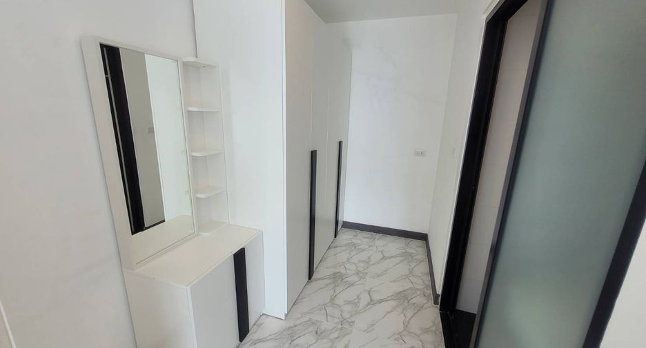 For rent and for sale 2 bedrooms condo in Watthana, Bangkok