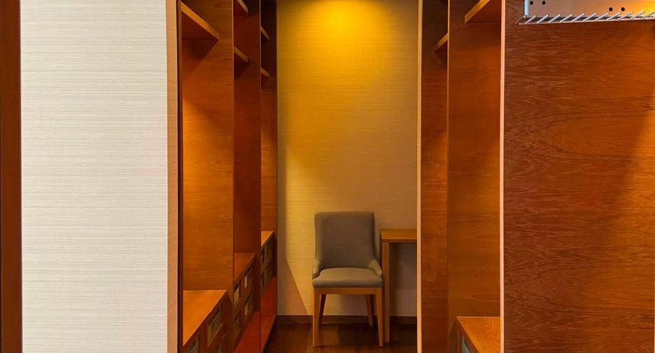 Wohnung zur Miete mit 2 Zimmer in Sathon, Bangkok