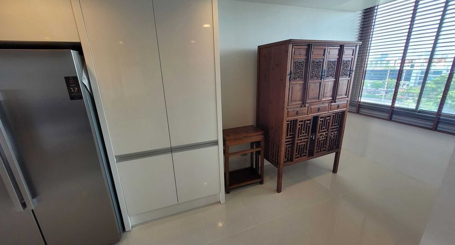 ให้เช่า 3 ห้องนอน คอนโด ใน คลองเตย, กรุงเทพฯ