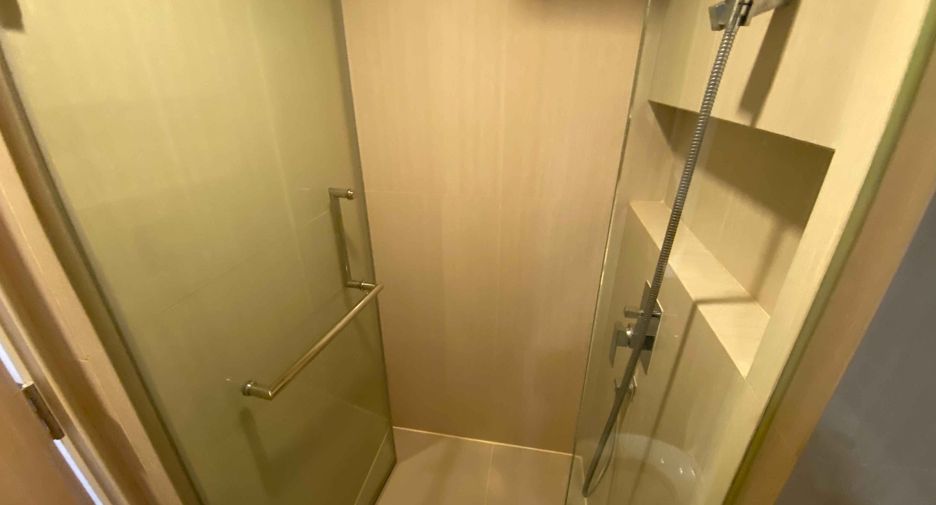 For rent and for sale 2 bedrooms condo in Watthana, Bangkok