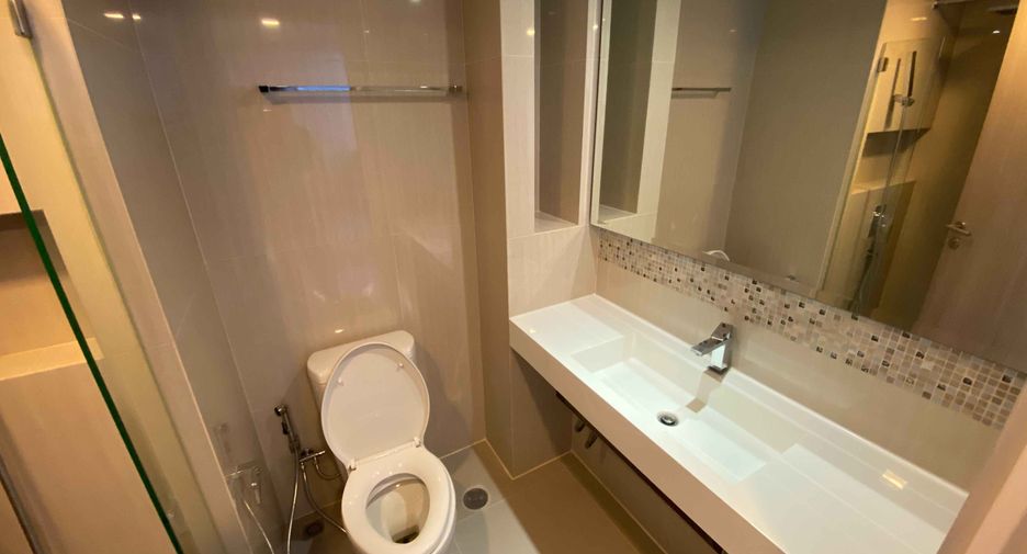 For rent and for sale 2 bedrooms condo in Watthana, Bangkok