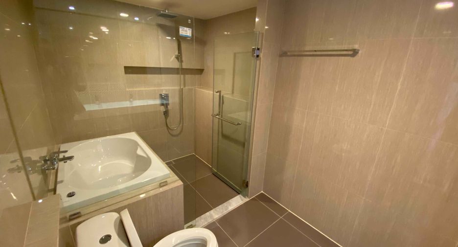 For rent and for sale 2 bedrooms condo in Watthana, Bangkok