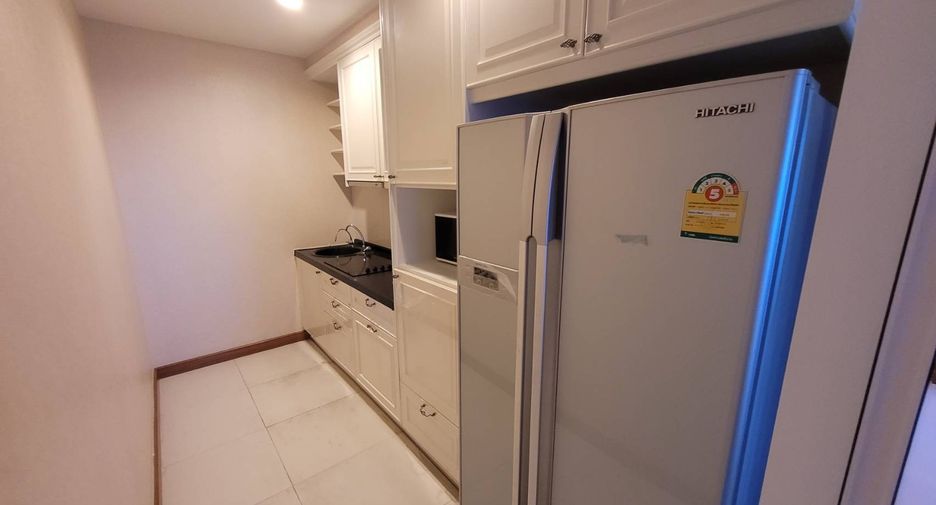For rent 2 bedrooms condo in Sathon, Bangkok