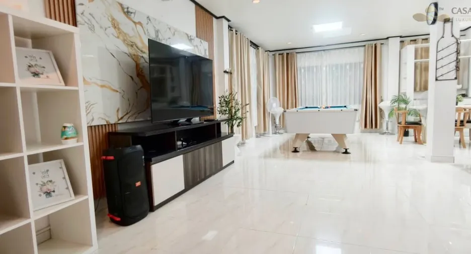 For sale 4 bedrooms villa in Bang Lamung, Chonburi