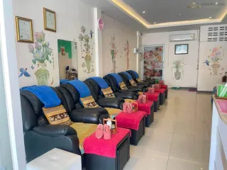 Gewerbefläche zum Kauf mit 2 Zimmer in Bang Lamung, Chonburi