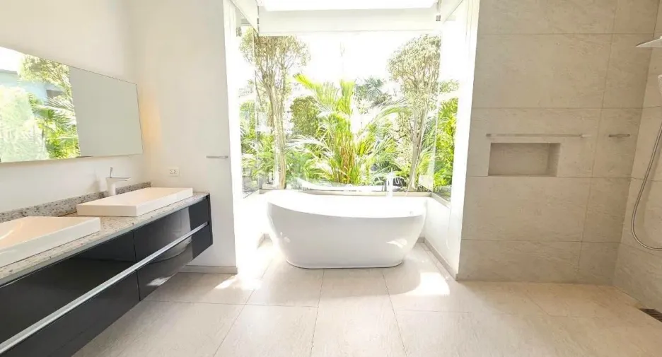 À vendre 3 chambres villa à Bang Saray, Pattaya