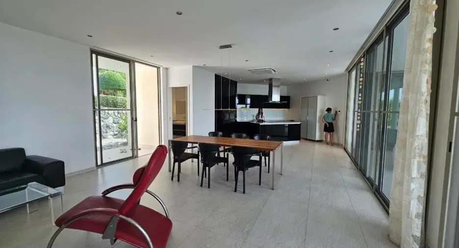 À vendre 3 chambres villa à Bang Saray, Pattaya