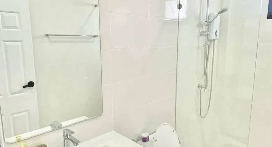 Villa en venta de 4 habitaciones en Huay Yai, Pattaya