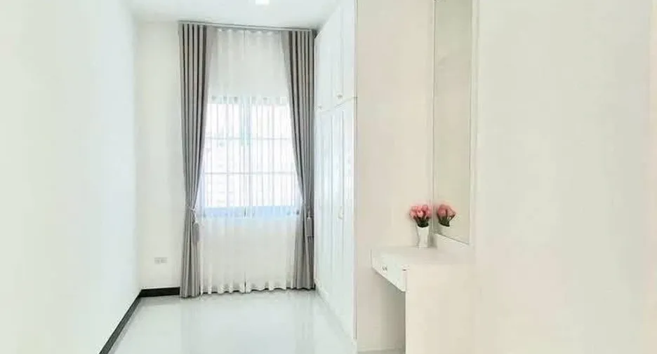 Villa en venta de 4 habitaciones en Huay Yai, Pattaya