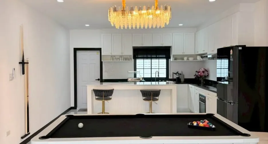Villa en venta de 4 habitaciones en Huay Yai, Pattaya