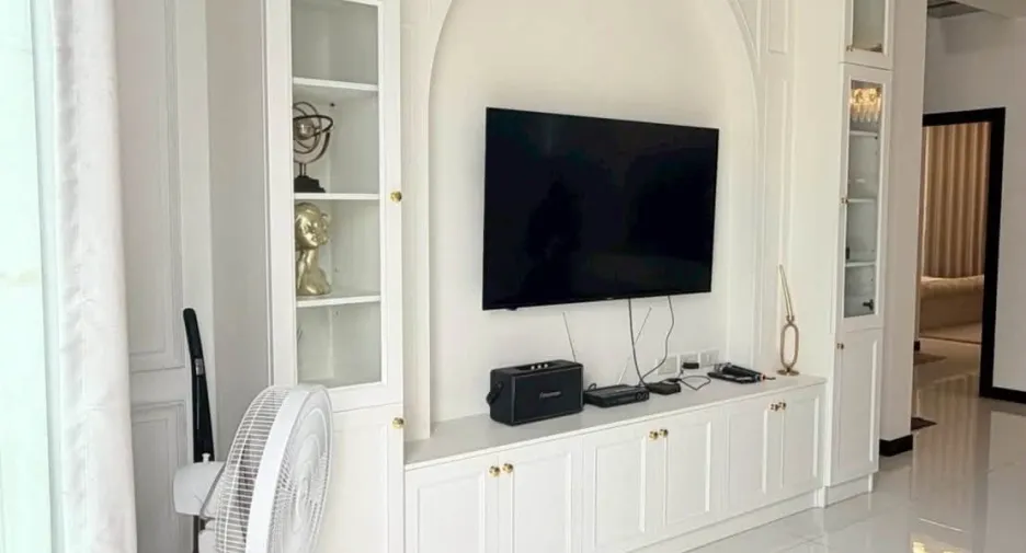 Villa en venta de 4 habitaciones en Huay Yai, Pattaya