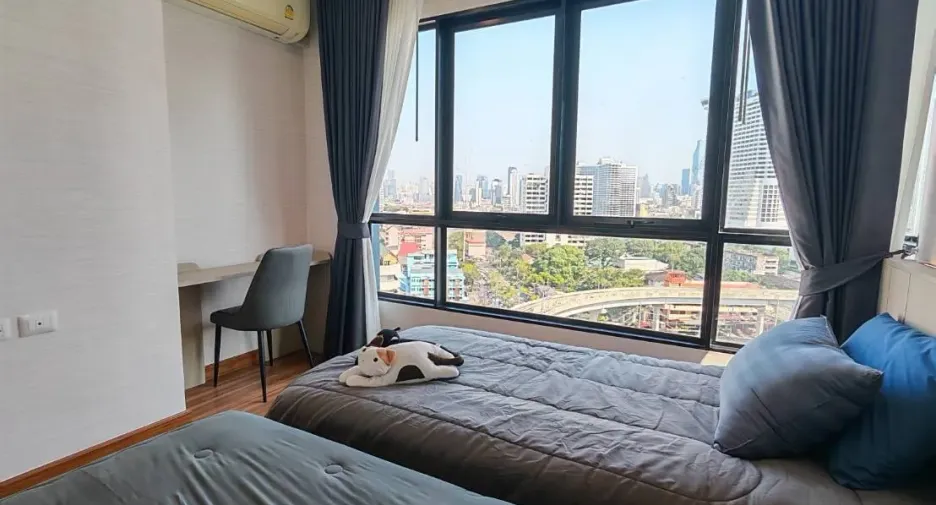Wohnung zum Kauf mit 2 Zimmer in Khlong San, Bangkok
