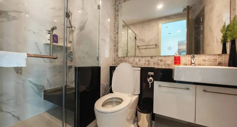 Wohnung zum Kauf mit 2 Zimmer in Khlong San, Bangkok