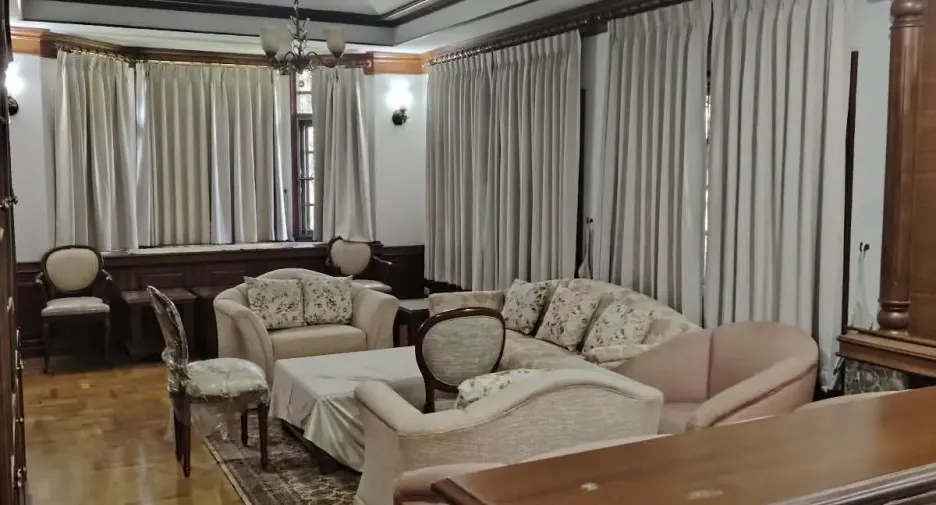 For rent 4 bedrooms house in Mueang Chiang Mai, Chiang Mai