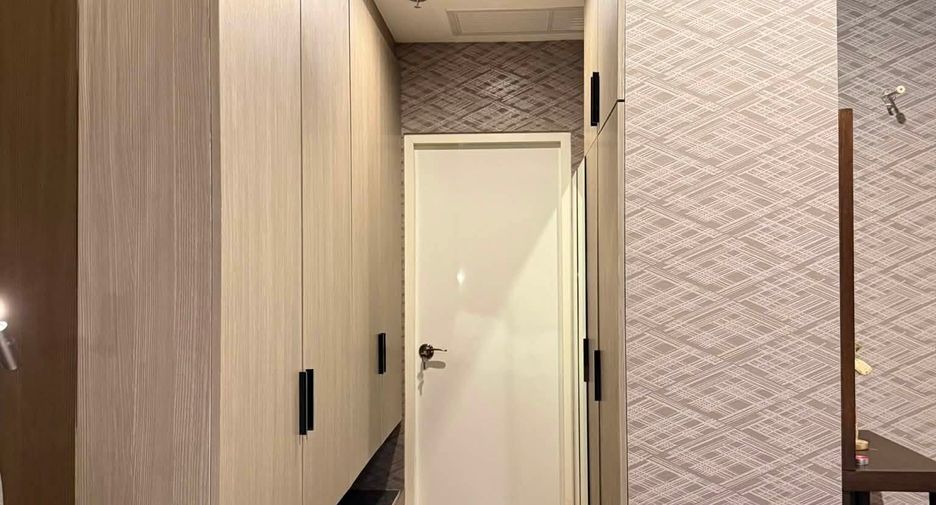 À vendre 1 chambre condo à Sathon, Bangkok