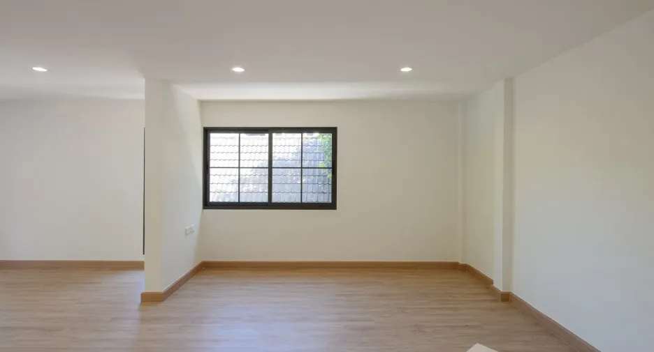 Haus zum Kauf mit 4 Zimmer in Bang Na, Bangkok