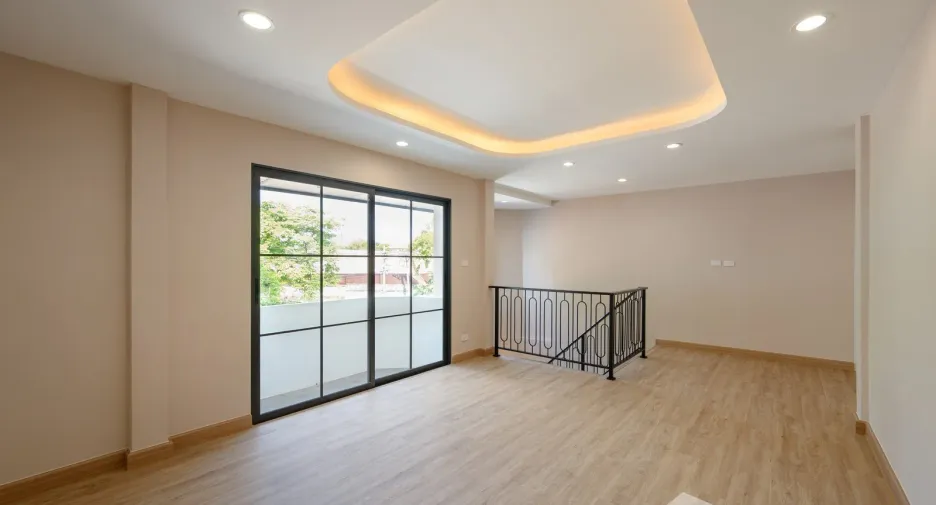 Haus zum Kauf mit 4 Zimmer in Bang Na, Bangkok