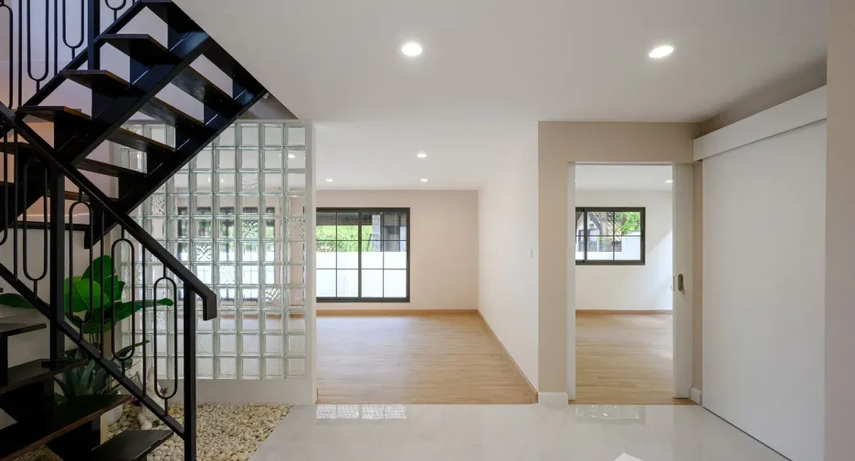 Haus zum Kauf mit 4 Zimmer in Bang Na, Bangkok