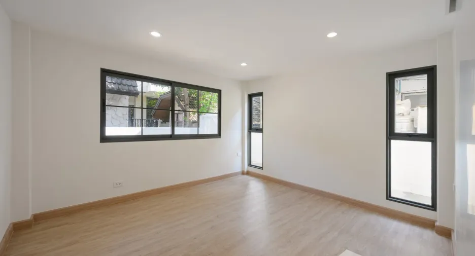 Haus zum Kauf mit 4 Zimmer in Bang Na, Bangkok