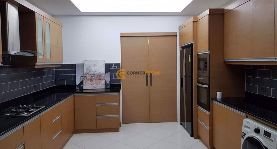 For rent 5 bedrooms house in Bang Lamung, Chonburi