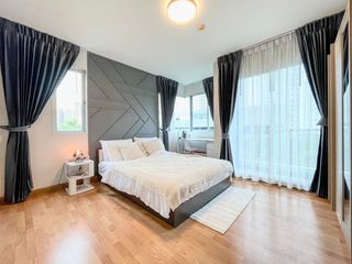 For sale 2 bedrooms condo in Huai Khwang, Bangkok